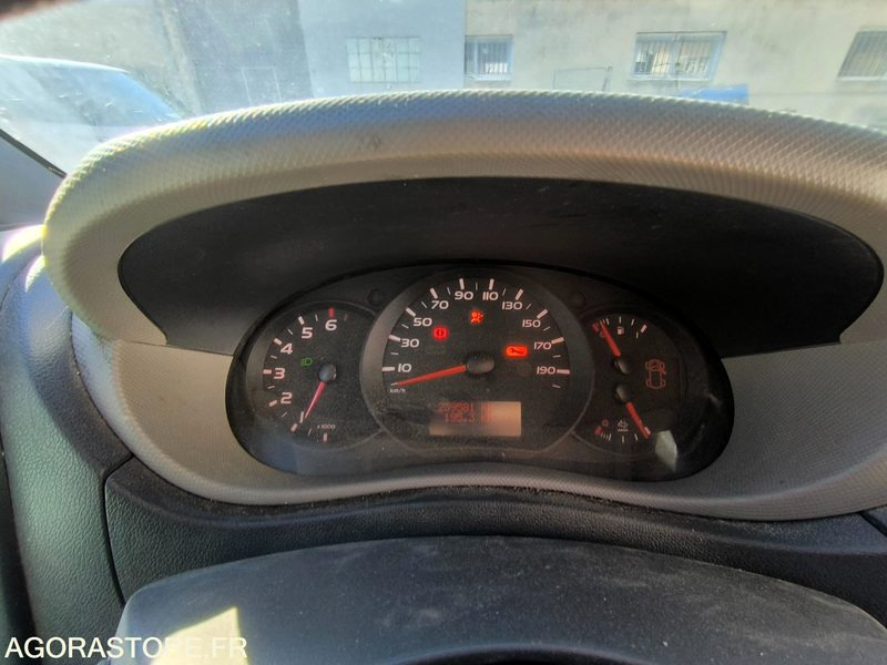 Furgón RENAULT MASTER III - 2017 - 239581 Kms: foto 9 Furgón RENAULT MASTER III - 2017 - 239581 Kms: foto 9
