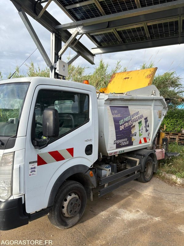 RENAULT MAXITY DIESEL AM 2013 BOM 83275KM CT-350-LL N° VIN: VF6SNFF24D3153920 - Furgoneta basculante: foto 3 RENAULT MAXITY DIESEL AM 2013 BOM 83275KM CT-350-LL N° VIN: VF6SNFF24D3153920 - Furgoneta basculante: foto 3