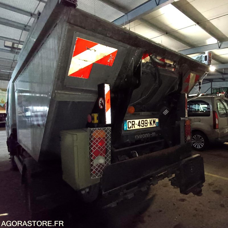 RENAULT MAXITY MINI-BENNE 198000kms 2013 - Furgoneta basculante: foto 5 RENAULT MAXITY MINI-BENNE 198000kms 2013 - Furgoneta basculante: foto 5