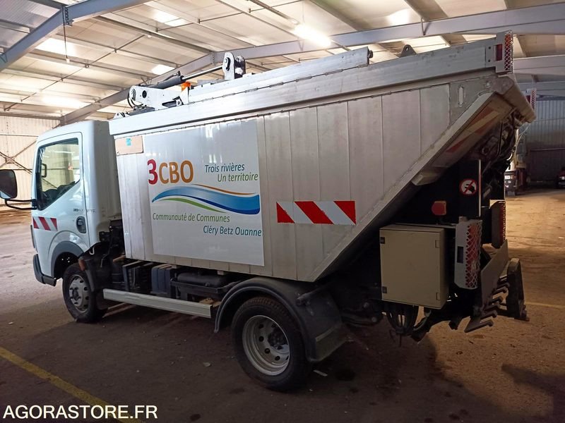 RENAULT MAXITY MINI-BENNE 198000kms 2013 - Furgoneta basculante: foto 4 RENAULT MAXITY MINI-BENNE 198000kms 2013 - Furgoneta basculante: foto 4