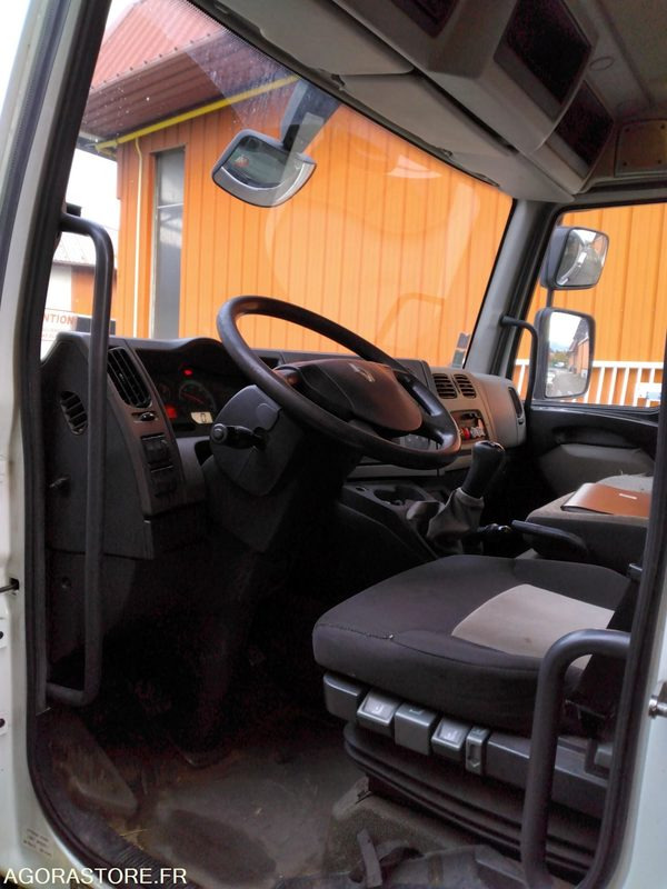 RENAULT MIDLUM 190 NACELLE - Camión con plataforma elevadora: foto 5 RENAULT MIDLUM 190 NACELLE - Camión con plataforma elevadora: foto 5