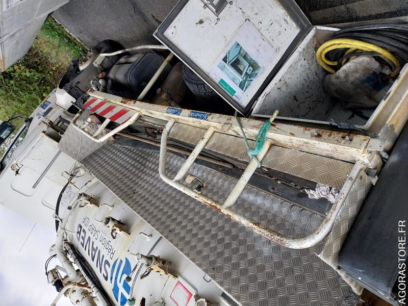 Limpieza de alcantarillado RENAULT Midlum 13T 220CV HUWER 2005 (280 000Km) ROULANT EXPORT UNIQUEMENT: foto 7 Limpieza de alcantarillado RENAULT Midlum 13T 220CV HUWER 2005 (280 000Km) ROULANT EXPORT UNIQUEMENT: foto 7