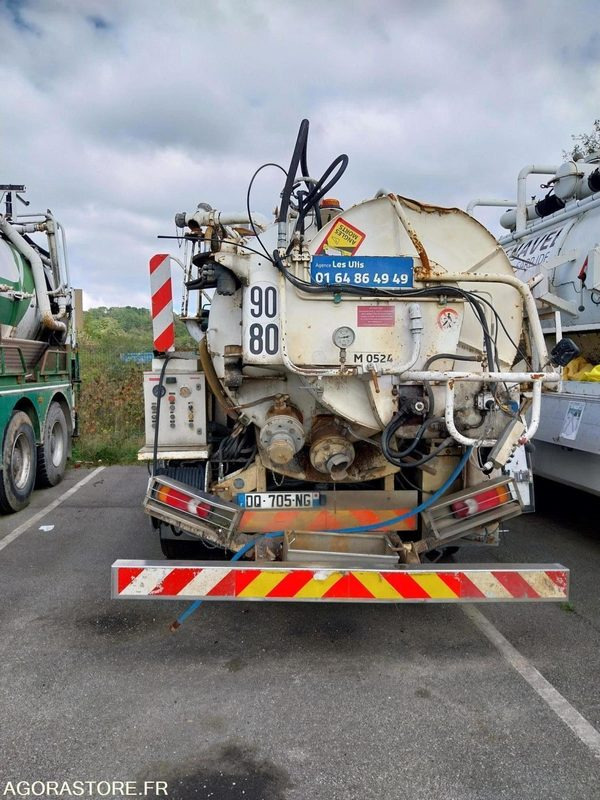 Limpieza de alcantarillado RENAULT Midlum 13T 220CV HUWER 2005 (280 000Km) ROULANT EXPORT UNIQUEMENT: foto 6 Limpieza de alcantarillado RENAULT Midlum 13T 220CV HUWER 2005 (280 000Km) ROULANT EXPORT UNIQUEMENT: foto 6