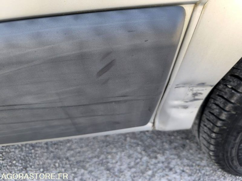 RENAULT TRAFIC 2004 - 152227KM - Minibús, Furgoneta de pasajeros: foto 4 RENAULT TRAFIC 2004 - 152227KM - Minibús, Furgoneta de pasajeros: foto 4