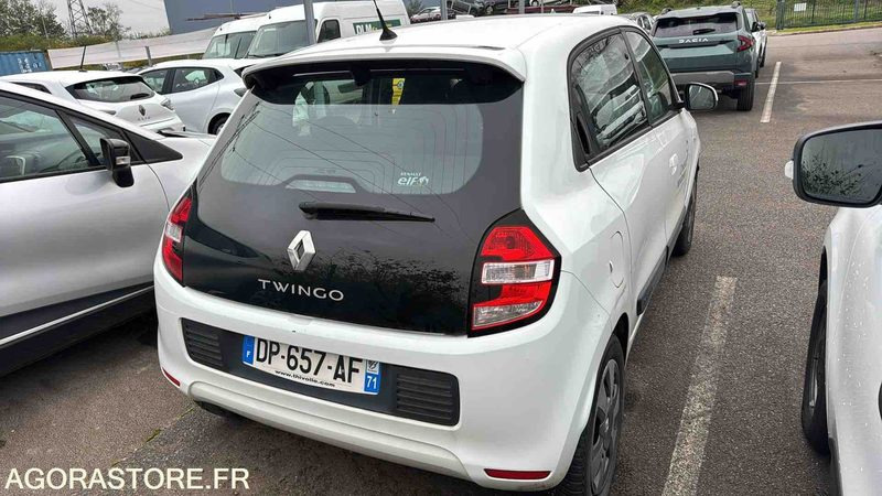 RENAULT TWINGO - 2015 - 88804 KM - Coche: foto 1 RENAULT TWINGO - 2015 - 88804 KM - Coche: foto 1