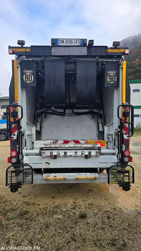 Renault BOM - DM606HT - Camión de basura: foto 5 Renault BOM - DM606HT - Camión de basura: foto 5