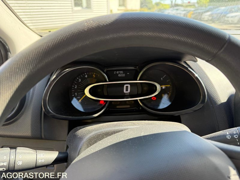 Renault - CLIO DCi75 - 2014 - 218797KMS - Furgoneta pequeña: foto 5 Renault - CLIO DCi75 - 2014 - 218797KMS - Furgoneta pequeña: foto 5