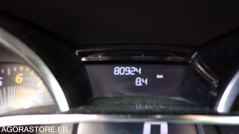 Renault Clio 4 DQ-031-CM (BP) - Coche: foto 5 Renault Clio 4 DQ-031-CM (BP) - Coche: foto 5