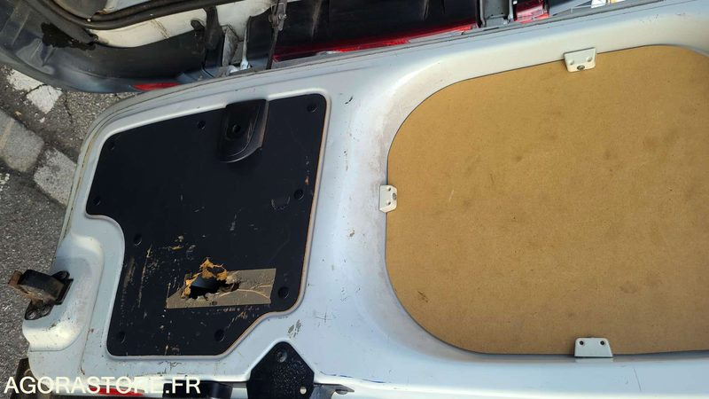 Furgoneta pequeña Renault Kangoo - 2011 - 187066kms - BV683ML: foto 6 Furgoneta pequeña Renault Kangoo - 2011 - 187066kms - BV683ML: foto 6