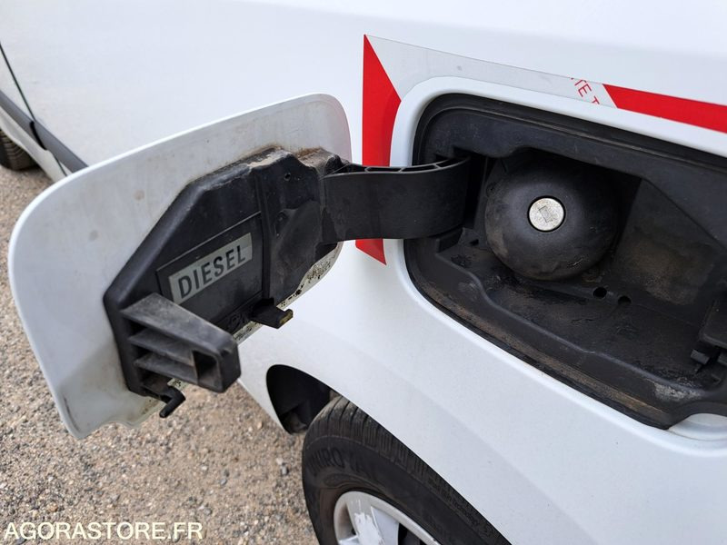 Renault Kangoo - 2012 - 102431kms - Furgoneta pequeña: foto 4 Renault Kangoo - 2012 - 102431kms - Furgoneta pequeña: foto 4