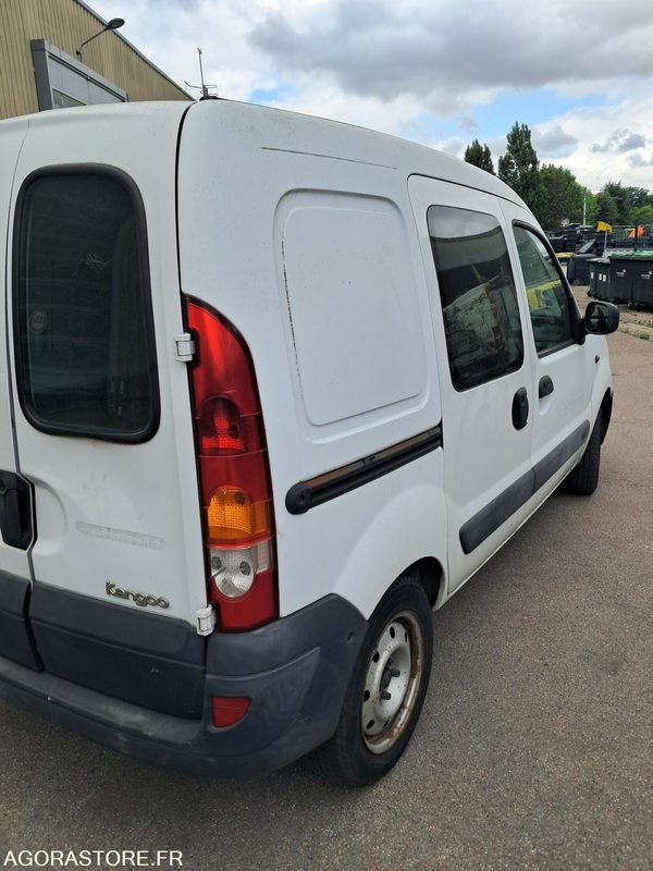 Renault Kangoo 6594ZH42 - Furgoneta pequeña: foto 3 Renault Kangoo 6594ZH42 - Furgoneta pequeña: foto 3