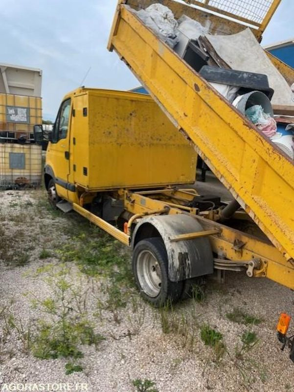 Renault Mascott benne basculante 2010 - Furgoneta basculante: foto 1 Renault Mascott benne basculante 2010 - Furgoneta basculante: foto 1