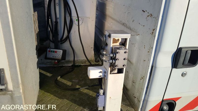 Renault Master - 2010 - 133446kms - AH275HD - Furgón: foto 3 Renault Master - 2010 - 133446kms - AH275HD - Furgón: foto 3