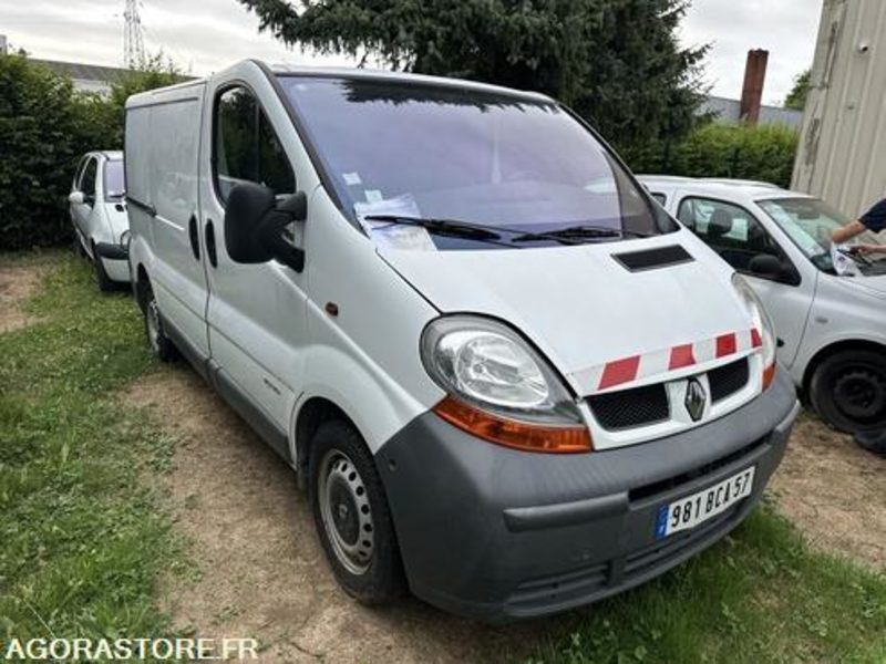 Renault Trafic - 981BCA57 - Furgón: foto 3 Renault Trafic - 981BCA57 - Furgón: foto 3