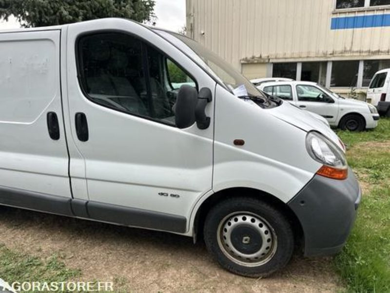 Renault Trafic - 981BCA57 - Furgón: foto 4 Renault Trafic - 981BCA57 - Furgón: foto 4