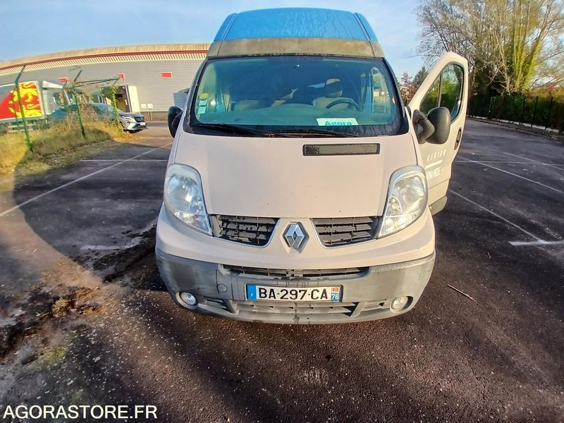 Renault Trafic – Diesel – 2010- 76 566 km - Furgón: foto 1 Renault Trafic – Diesel – 2010- 76 566 km - Furgón: foto 1