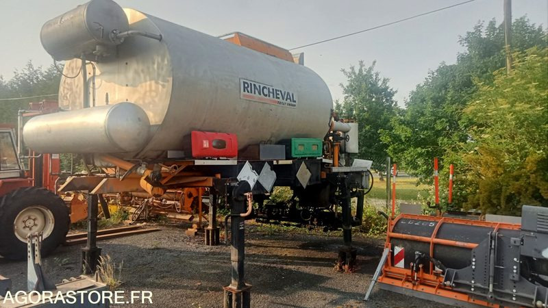 Répandeuse à bitume de 8500 litres (sans le porteur) - Distribuidor de asfalto: foto 1 Répandeuse à bitume de 8500 litres (sans le porteur) - Distribuidor de asfalto: foto 1
