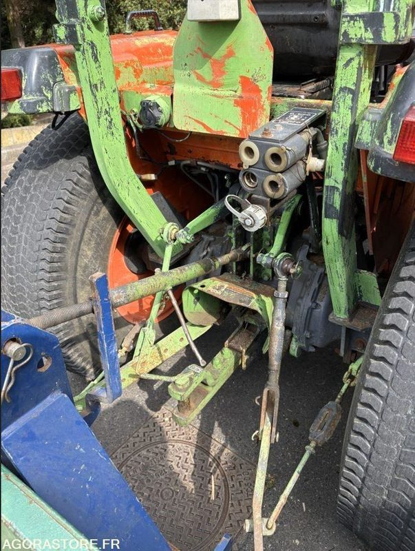 Tracteur Kubota L3300 - lot 149 - Tractor: foto 5 Tracteur Kubota L3300 - lot 149 - Tractor: foto 5