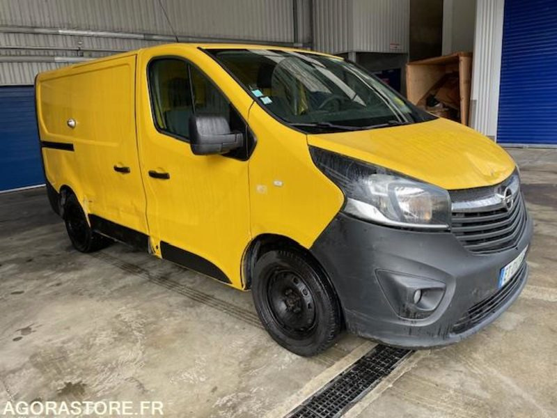 VIVARO FG L1H1 PACK CLIM + 1.6 CDTI 95cv - 188200 km - Furgón: foto 4 VIVARO FG L1H1 PACK CLIM + 1.6 CDTI 95cv - 188200 km - Furgón: foto 4