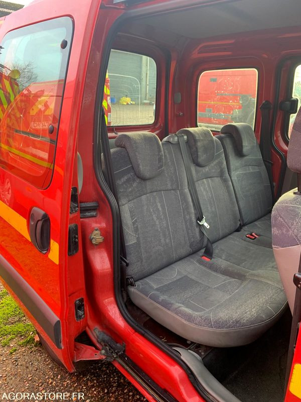 VLR RENAULT KANGOO1 8531XQ76 - Furgoneta pequeña: foto 4 VLR RENAULT KANGOO1 8531XQ76 - Furgoneta pequeña: foto 4