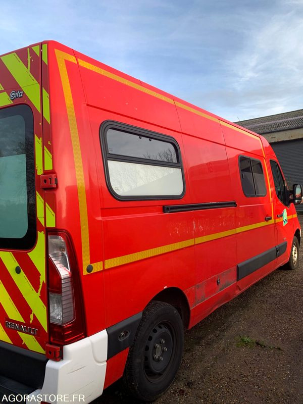 VSAV RENAULT MASTER3 BW219QR - Furgón: foto 3 VSAV RENAULT MASTER3 BW219QR - Furgón: foto 3