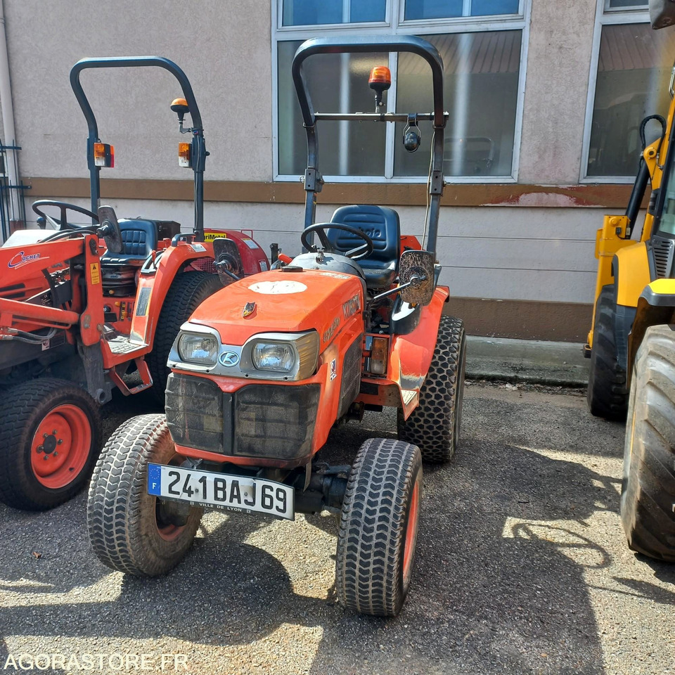 Tracteur  kubota B2530 - Tractor: foto 1 Tracteur  kubota B2530 - Tractor: foto 1