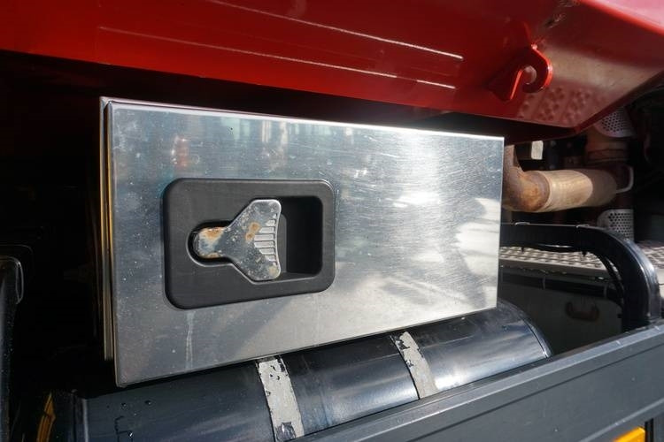 Camión volquete Mercedes-Benz Arocs 3263 , 8x4 Tridem: foto 11