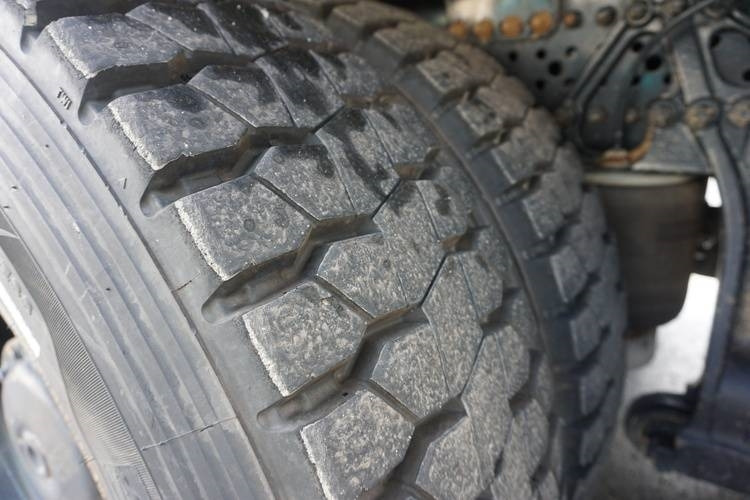 Camión volquete Mercedes-Benz Arocs 3263 , 8x4 Tridem: foto 8