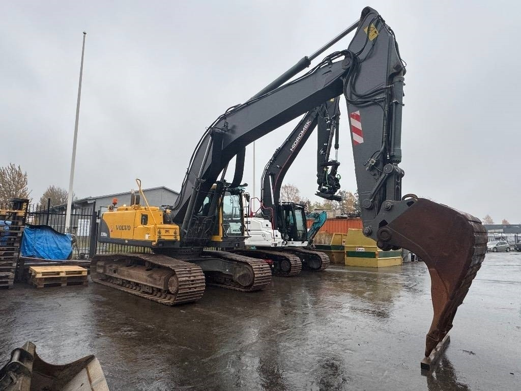 Excavadora de cadenas Volvo EC 290 B N LC: foto 6