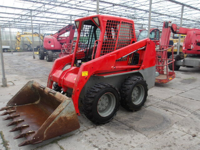 Bobcat S130 - Minicargadora: foto 1 Bobcat S130 - Minicargadora: foto 1