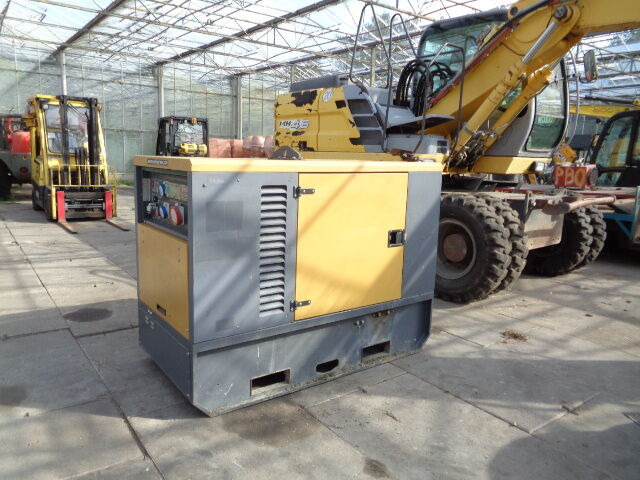 Diversen Silentstar 20 KVA Worms Silentstar 20 KVA - Generador industriale: foto 4 Diversen Silentstar 20 KVA Worms Silentstar 20 KVA - Generador industriale: foto 4