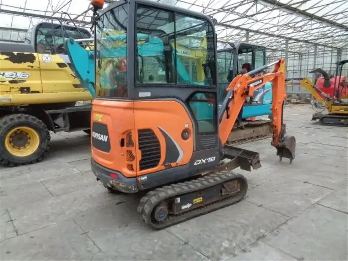 Doosan DX19 - Miniexcavadora: foto 2 Doosan DX19 - Miniexcavadora: foto 2