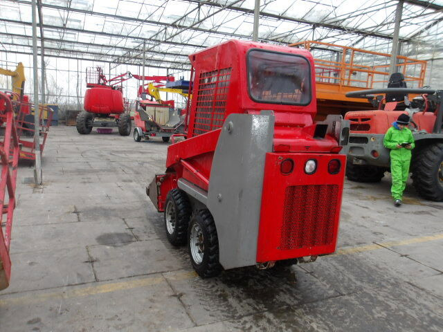 Gehl 1640 - Minicargadora: foto 3 Gehl 1640 - Minicargadora: foto 3