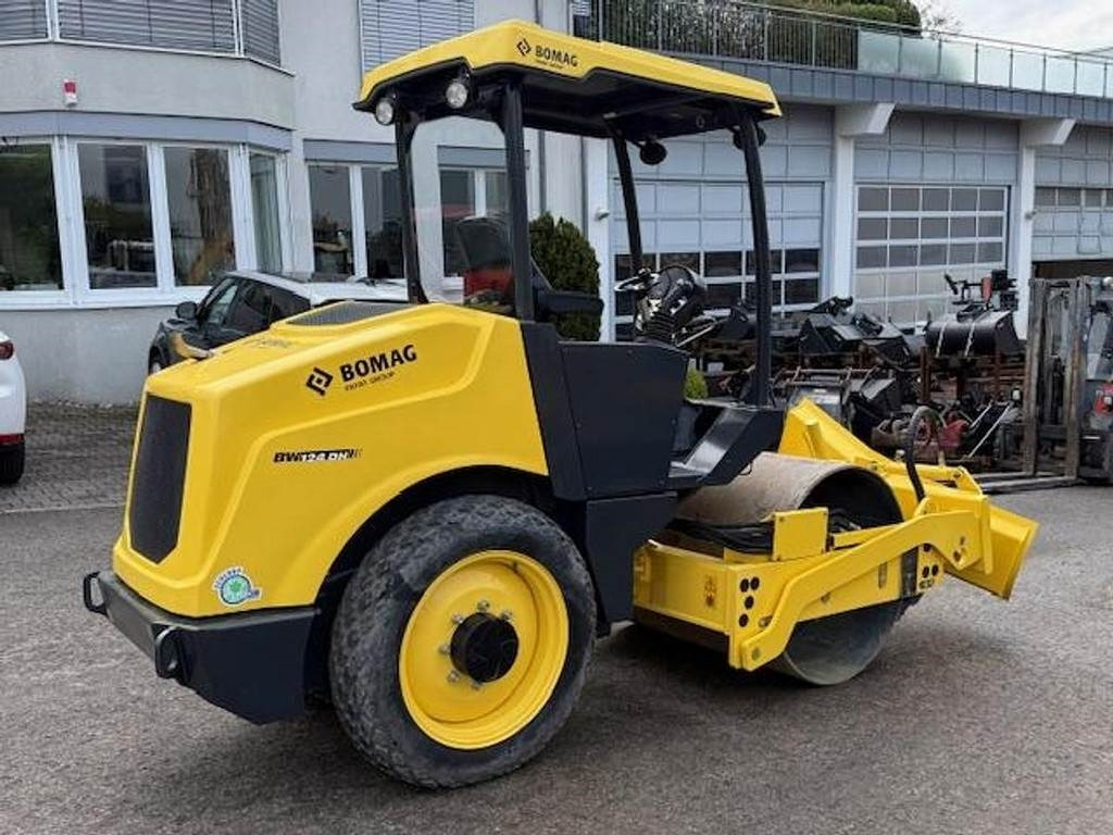 Bomag 124 DH-5 - Compactador: foto 3 Bomag 124 DH-5 - Compactador: foto 3