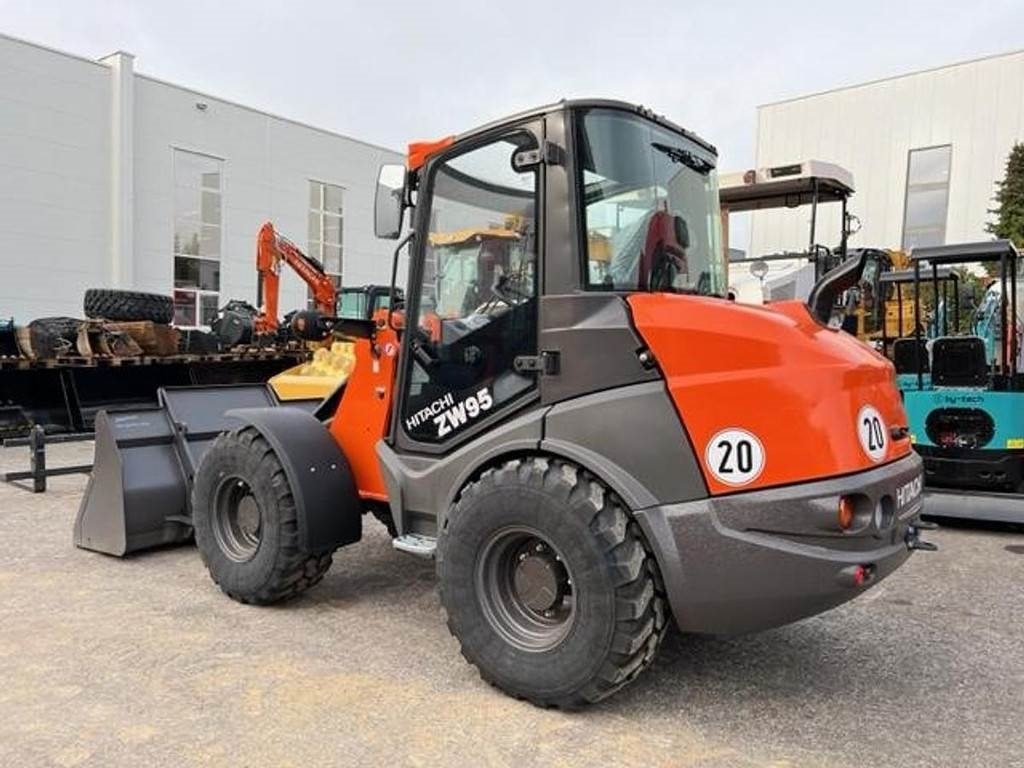 Hitachi ZW95-6C - Cargadora de ruedas: foto 2 Hitachi ZW95-6C - Cargadora de ruedas: foto 2