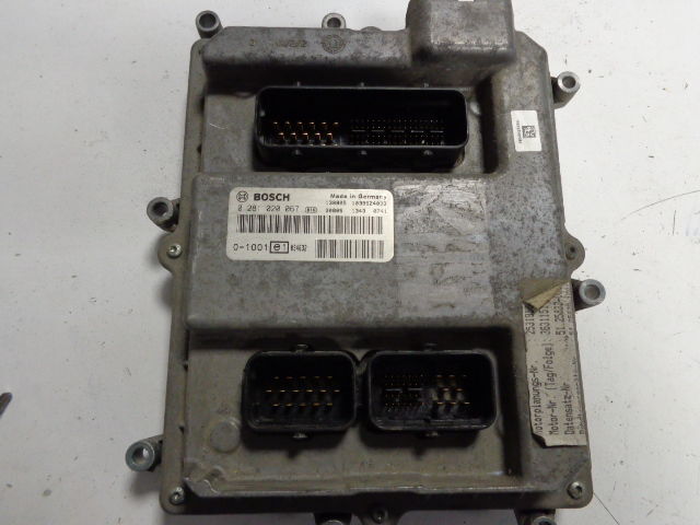 Bosch ECU complete set with PTM and ignition with key - Unidad de control para Camión: foto 2 Bosch ECU complete set with PTM and ignition with key - Unidad de control para Camión: foto 2