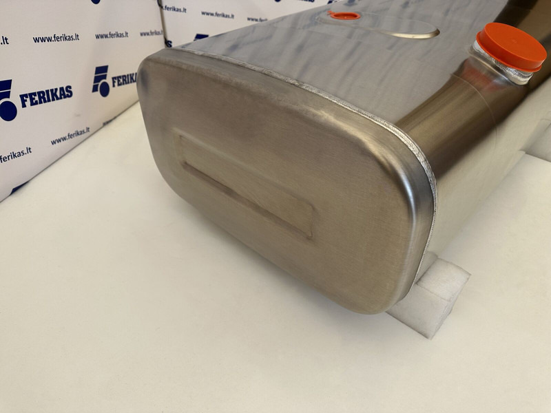 MAN - Depósito de combustible para Camión: foto 3 MAN - Depósito de combustible para Camión: foto 3