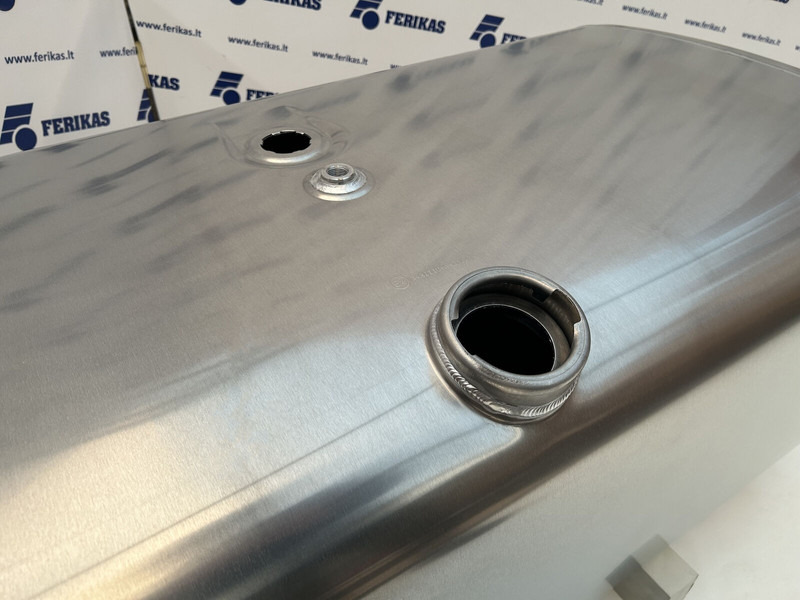 MAN New aluminum fuel tank 480L - Depósito de combustible para Camión: foto 4 MAN New aluminum fuel tank 480L - Depósito de combustible para Camión: foto 4