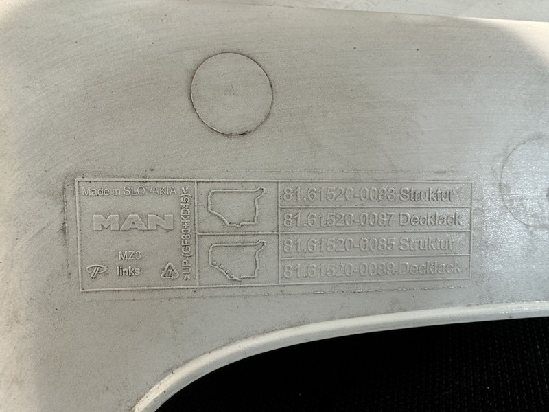 MAN foot step, left side - Parachoques para Camión: foto 3 MAN foot step, left side - Parachoques para Camión: foto 3