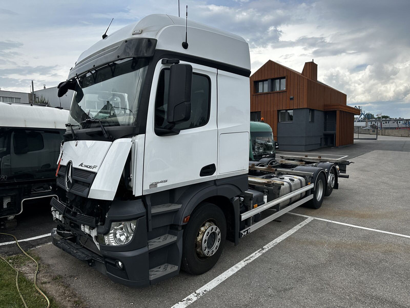 Mercedes-Benz Actros F MP5 - Camión portacontenedore/ Intercambiable: foto 2 Mercedes-Benz Actros F MP5 - Camión portacontenedore/ Intercambiable: foto 2