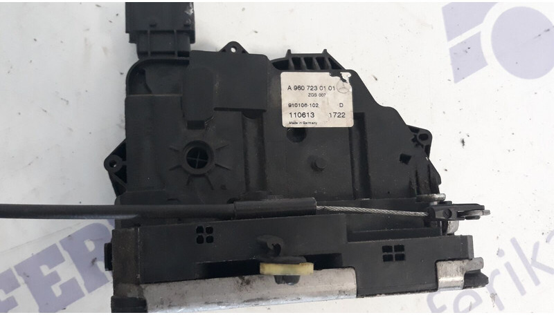 Mercedes-Benz door lock right - Unidad de control para Camión: foto 4 Mercedes-Benz door lock right - Unidad de control para Camión: foto 4