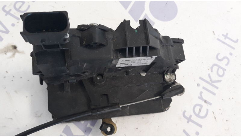 Mercedes-Benz door lock right - Unidad de control para Camión: foto 3 Mercedes-Benz door lock right - Unidad de control para Camión: foto 3