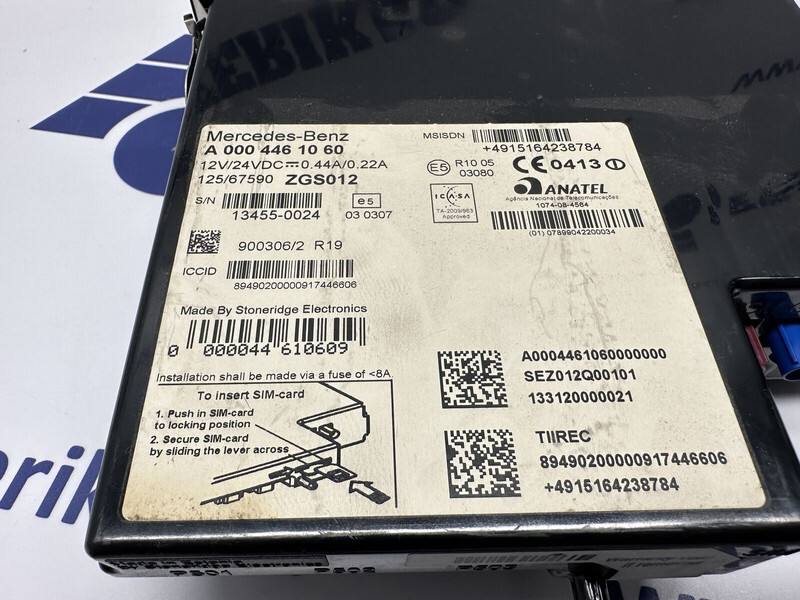 Mercedes-Benz telematic fleetboard tiirec A0004462160 - Unidad de control para Camión: foto 3 Mercedes-Benz telematic fleetboard tiirec A0004462160 - Unidad de control para Camión: foto 3