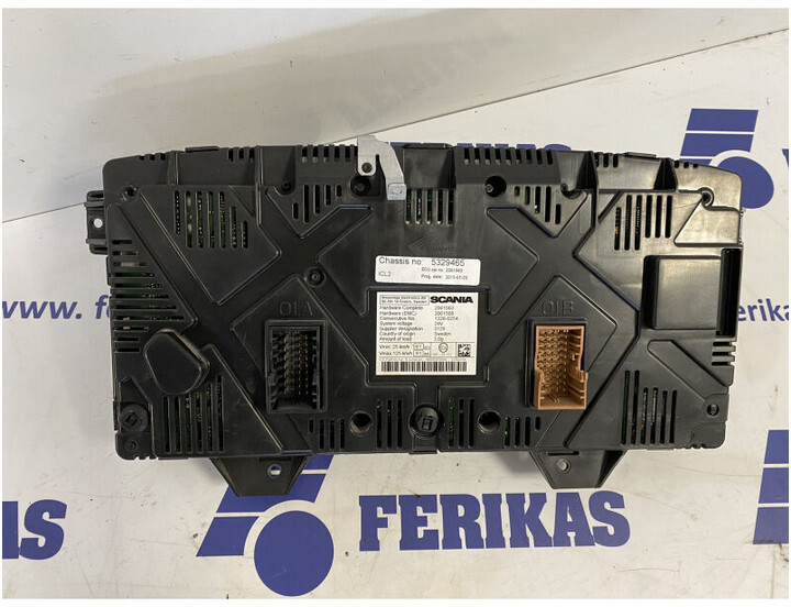 Scania R410 - Salpicadero para Camión: foto 2 Scania R410 - Salpicadero para Camión: foto 2