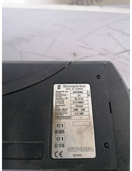Scania auxiliary cab heater Eberspacher 2.2 KW - Calefacción/ Ventilación para Camión: foto 3 Scania auxiliary cab heater Eberspacher 2.2 KW - Calefacción/ Ventilación para Camión: foto 3