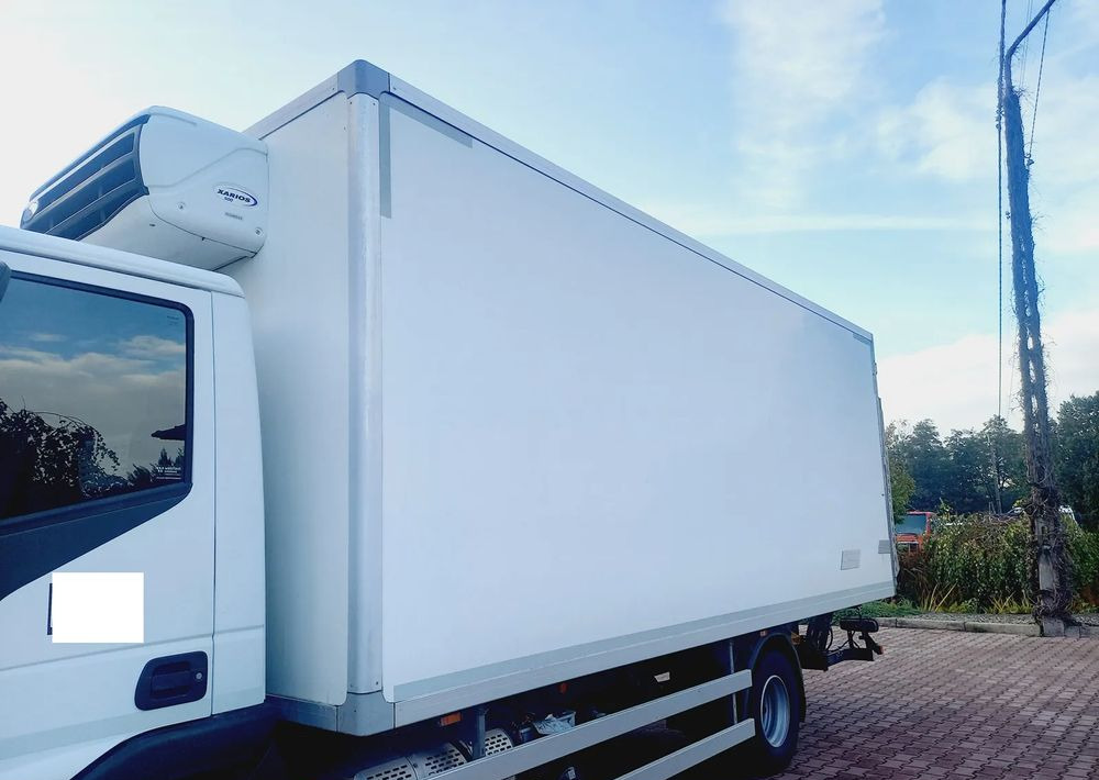 Inny ZABUDOWA CHŁODNIA 5.80 AGREGAT CARRIER 500 - Carrocería-frigorifico: foto 2 Inny ZABUDOWA CHŁODNIA 5.80 AGREGAT CARRIER 500 - Carrocería-frigorifico: foto 2