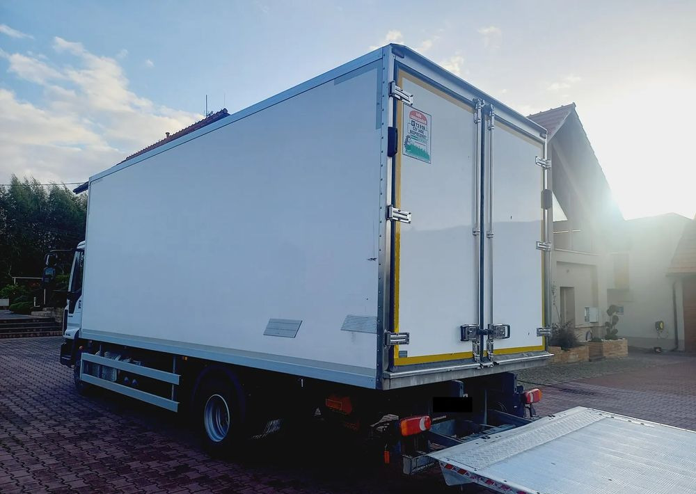 Inny ZABUDOWA CHŁODNIA 5.80 AGREGAT CARRIER 500 - Carrocería-frigorifico: foto 5 Inny ZABUDOWA CHŁODNIA 5.80 AGREGAT CARRIER 500 - Carrocería-frigorifico: foto 5