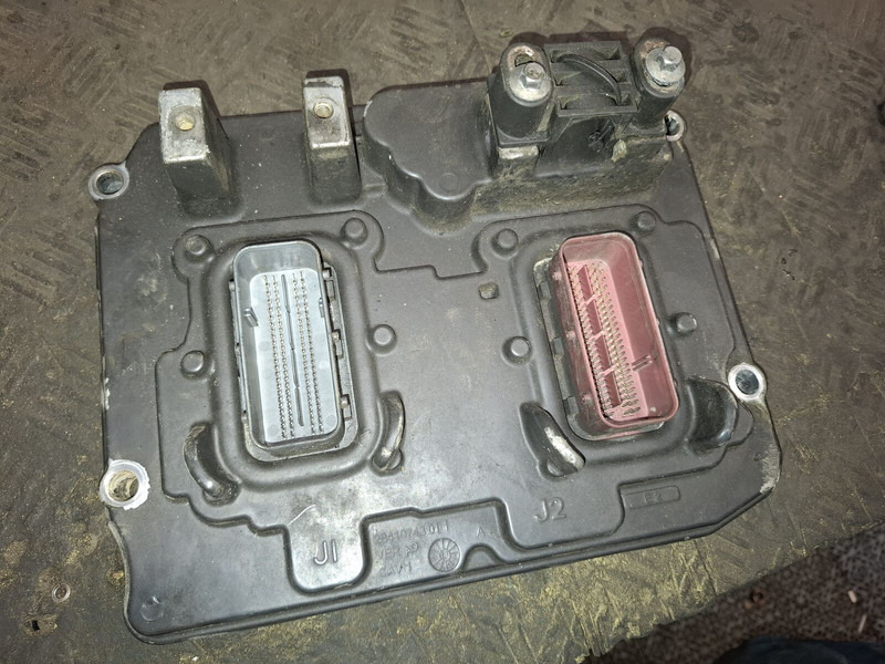 Cummins P 5317106 CM2350 ECM PCM - Unidad de control: foto 1 Cummins P 5317106 CM2350 ECM PCM - Unidad de control: foto 1