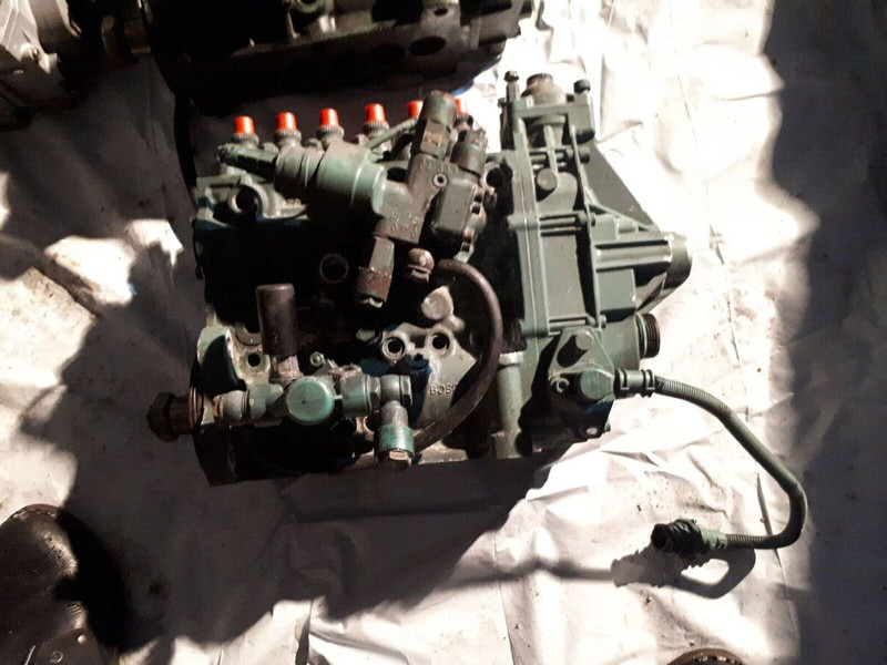 MAN . 0402746967. 0402736883. 0402946023. 034 - Bomba de combustible: foto 1 MAN . 0402746967. 0402736883. 0402946023. 034 - Bomba de combustible: foto 1