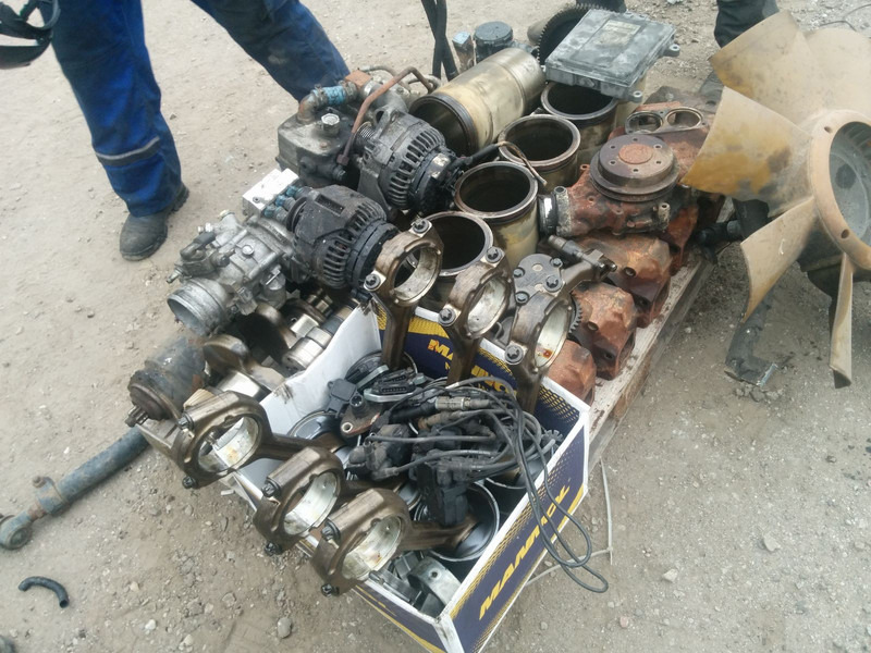 MAN E 2876 LOH 02 - Motor y piezas: foto 3 MAN E 2876 LOH 02 - Motor y piezas: foto 3